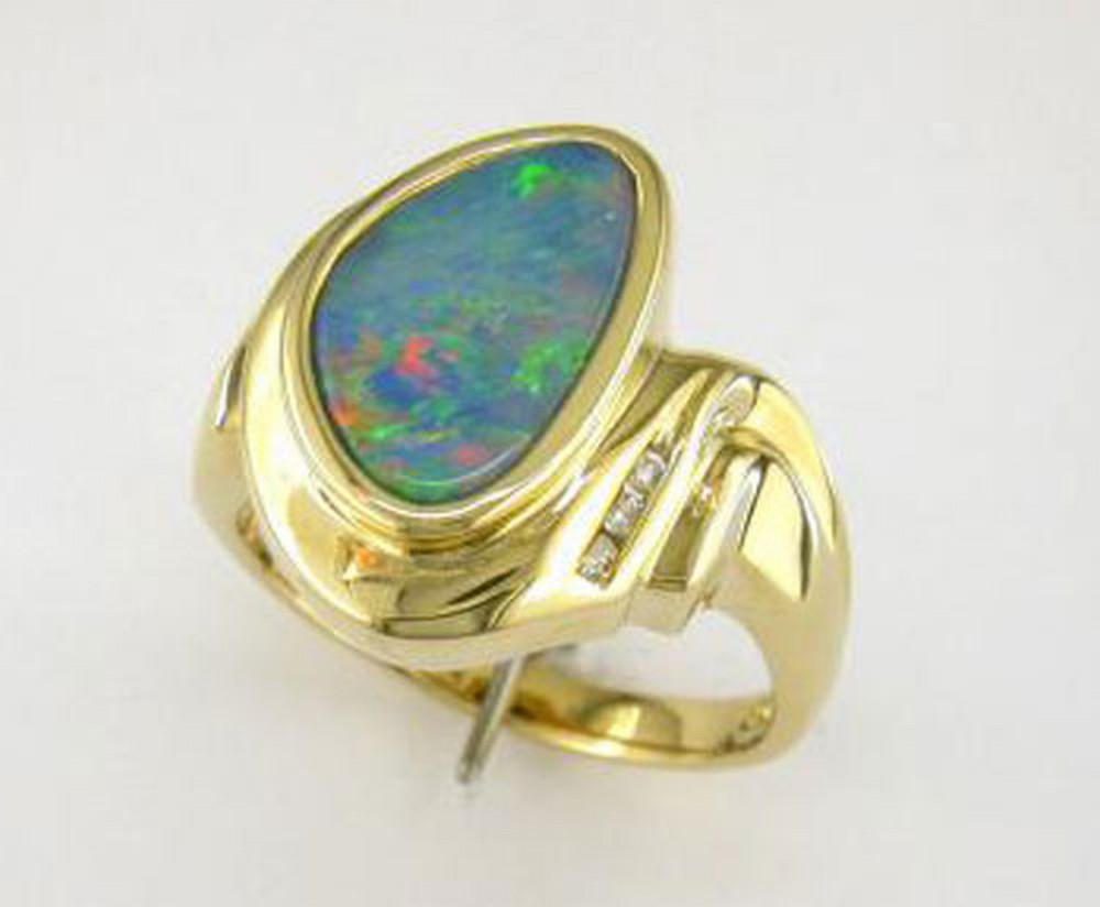 Miniatuur enthousiasme weggooien 14K Gold Australian Opal Doublet Ring with Diamond - Keinhenz Jewelers