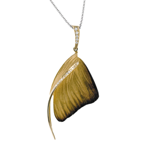 Pendant in 18k Gold with Diamonds