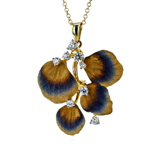 Pendant in 18k Gold with Diamonds