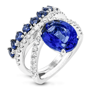 Color Ring in 18k Gold with Diamonds