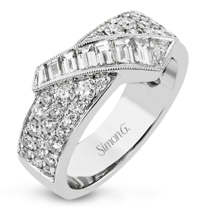Right Hand Ring in 18k Gold with Diamonds