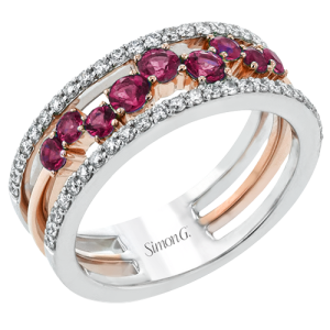 Color Ring in 18k Gold with Diamonds