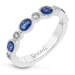 Color Ring in 18k Gold with Diamonds