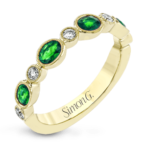 Color Ring in 18k Gold with Diamonds