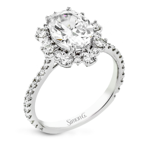 Engagement Ring in 18k Gold with Diamonds