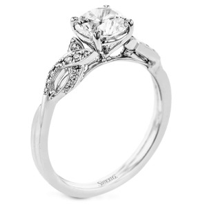 Engagement Ring in 18k Gold with Diamonds