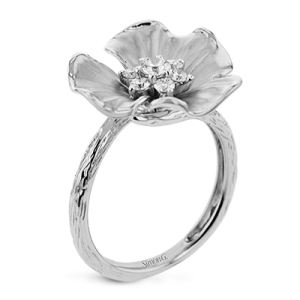Right Hand Ring in 18k Gold with Diamonds