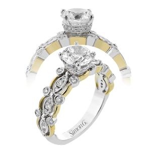 Engagement Ring in 18k Gold with Diamonds