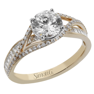 Engagement Ring in 18k Gold with Diamonds