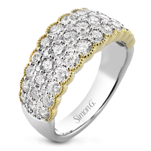 Right Hand Ring in 18k Gold with Diamonds