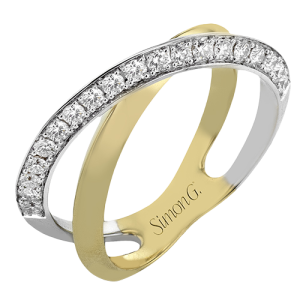 Right Hand Ring in 18k Gold with Diamonds