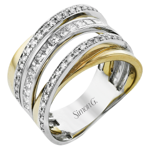 Right Hand Ring in 18k Gold with Diamonds