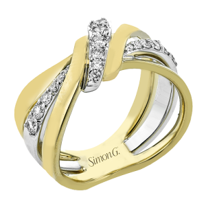 Right Hand Ring in 18k Gold with Diamonds
