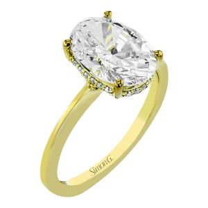 Engagement Ring in 18k Gold with Diamonds