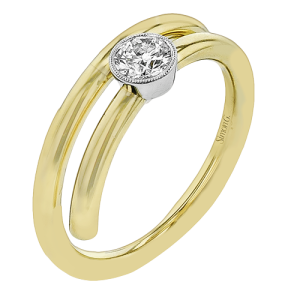 Right Hand Ring in 18k Gold with Diamonds