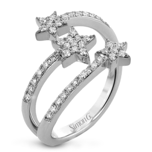 Right Hand Ring in 18k Gold with Diamonds