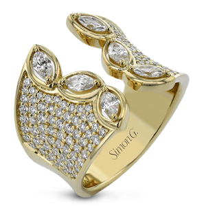 Right Hand Ring in 18k Gold with Diamonds