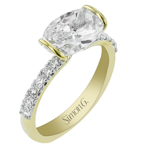 Engagement Ring in 18k Gold with Diamonds