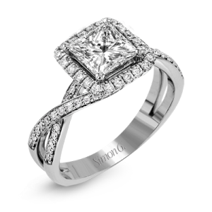 Engagement Ring in 18k Gold with Diamonds