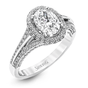 Engagement Ring in 18k Gold with Diamonds