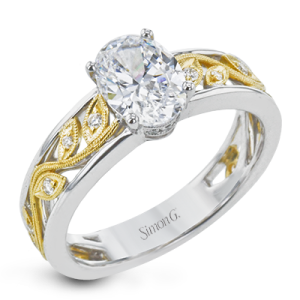 Engagement Ring in 18k Gold with Diamonds