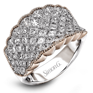 Right Hand Ring in 18k Gold