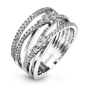 Right Hand Ring in 18k Gold with Diamonds