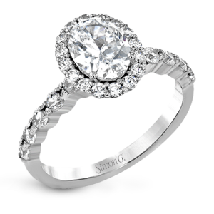 Engagement Ring in 18k Gold with Diamonds