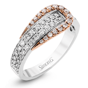 Right Hand Ring in 18k Gold with Diamonds