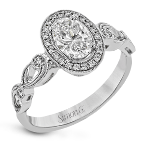 Engagement Ring in 18k Gold with Diamonds
