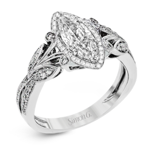 Engagement Ring in 18k Gold with Diamonds