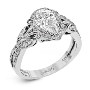 Engagement Ring in 18k Gold with Diamonds
