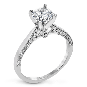 Engagement Ring in 18k Gold with Diamonds