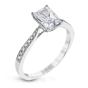 Engagement Ring in 18k Gold with Diamonds