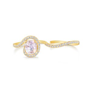 18K Yellow Gold Rainbow Moonstone/Diamond Ring