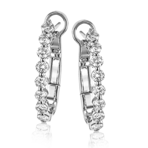 Hoop Earring in 18k Gold with Diamonds