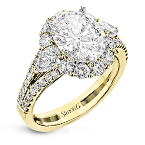 Engagement Ring in 18k Gold with Diamonds
