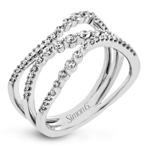 Right Hand Ring in 18k Gold with Diamonds