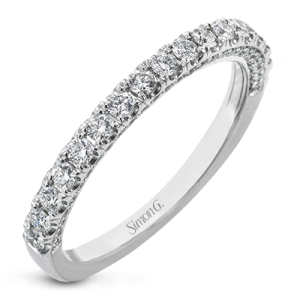 Engagement Ring in 18k Gold with Diamonds