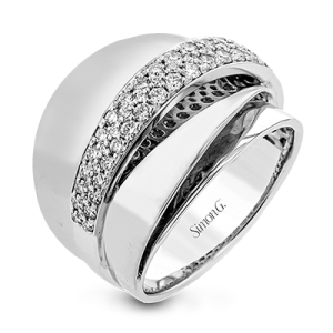 Right Hand Ring in 18k Gold with Diamonds