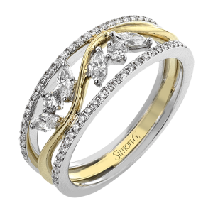 Right Hand Ring in 18k Gold with Diamonds