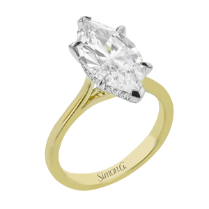 Engagement Ring in 18k Gold with Diamonds