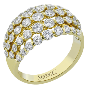 Right Hand Ring in 18k Gold with Diamonds