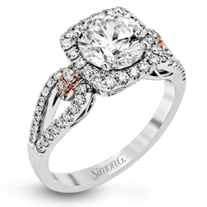 Engagement Ring in 18k Gold with Diamonds